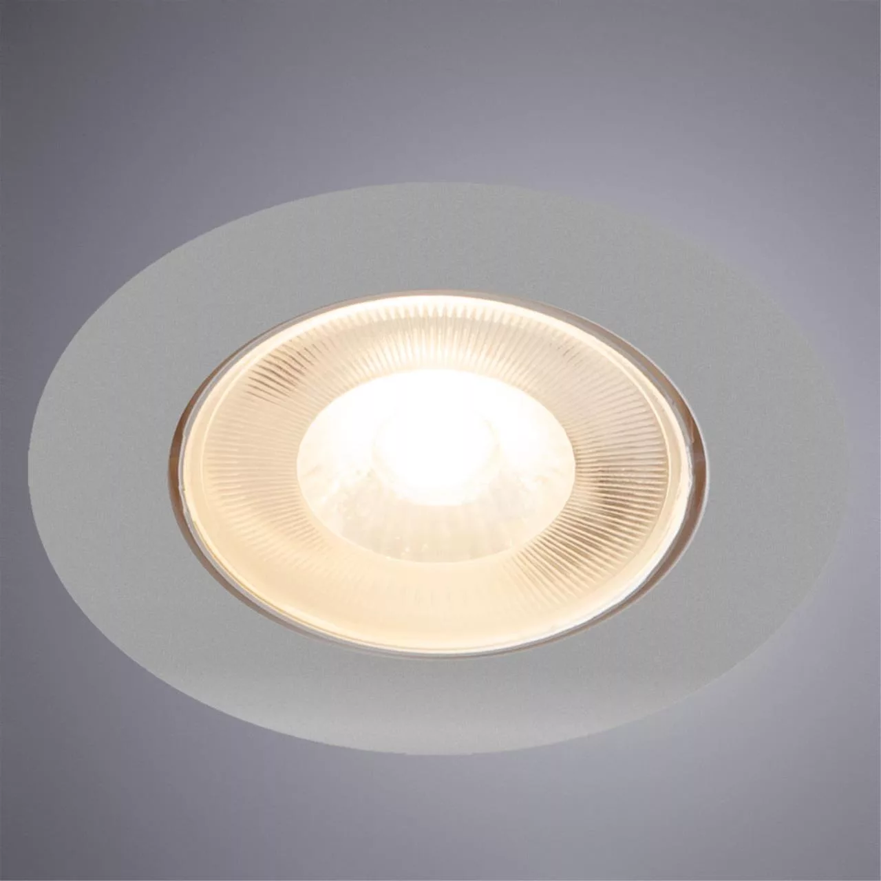 Точечный встраиваемый светильник Arte Lamp KAUS Белый A4762PL-1WH