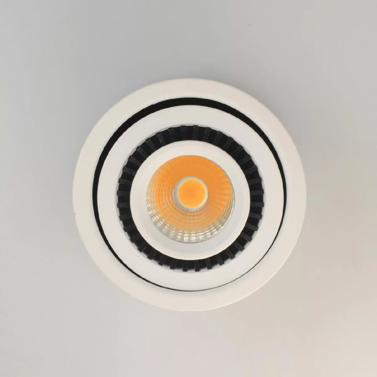 Потолочный светильник De Markt Круз белый 637017001