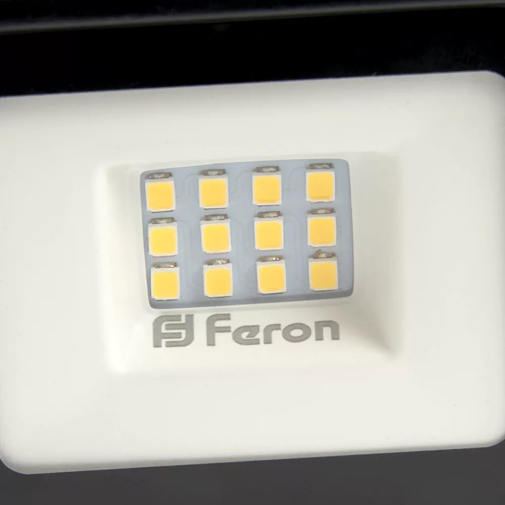 Прожектор светодиодный многоматричный FERON LL-918