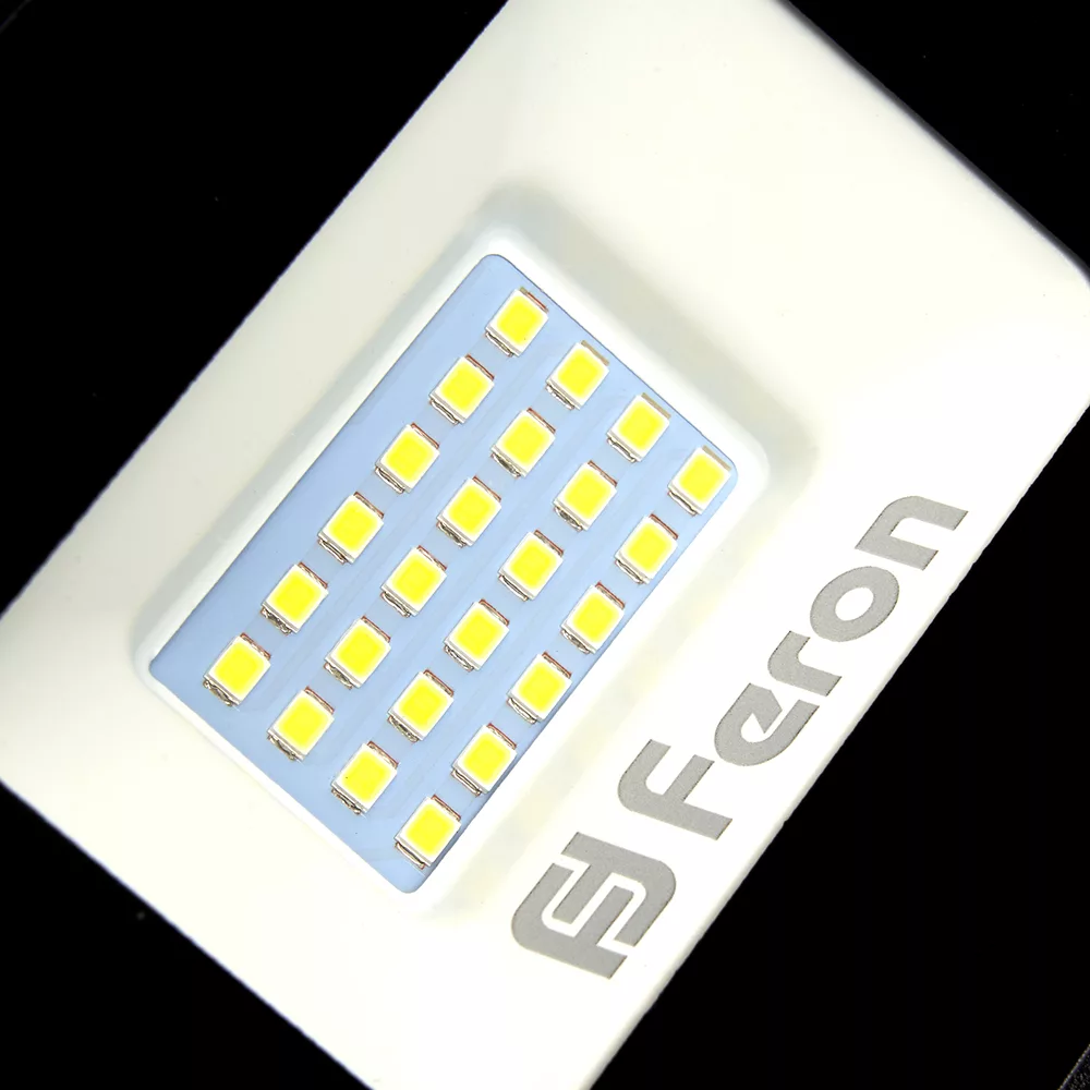 Прожектор светодиодный многоматричный FERON LL-907